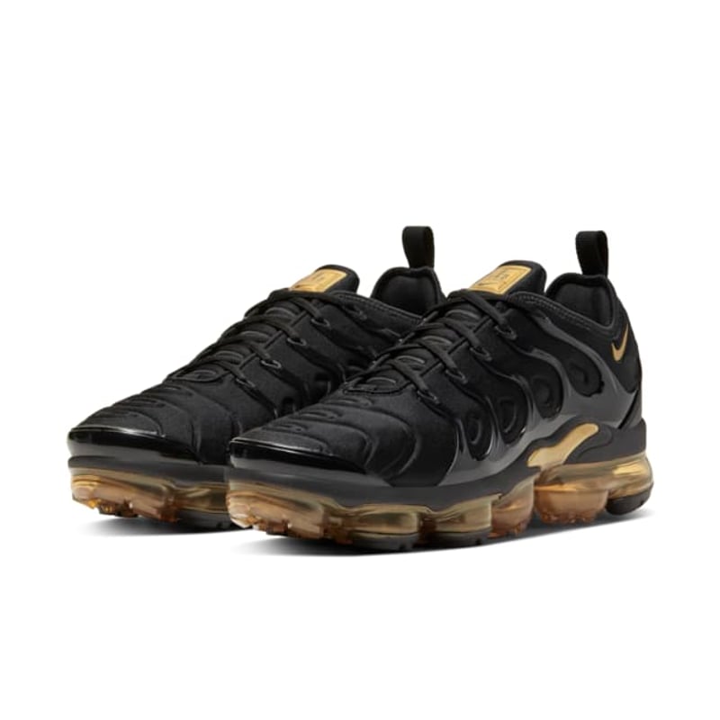 Nike Air VaporMax Plus
"Black & Metallic Gold"
