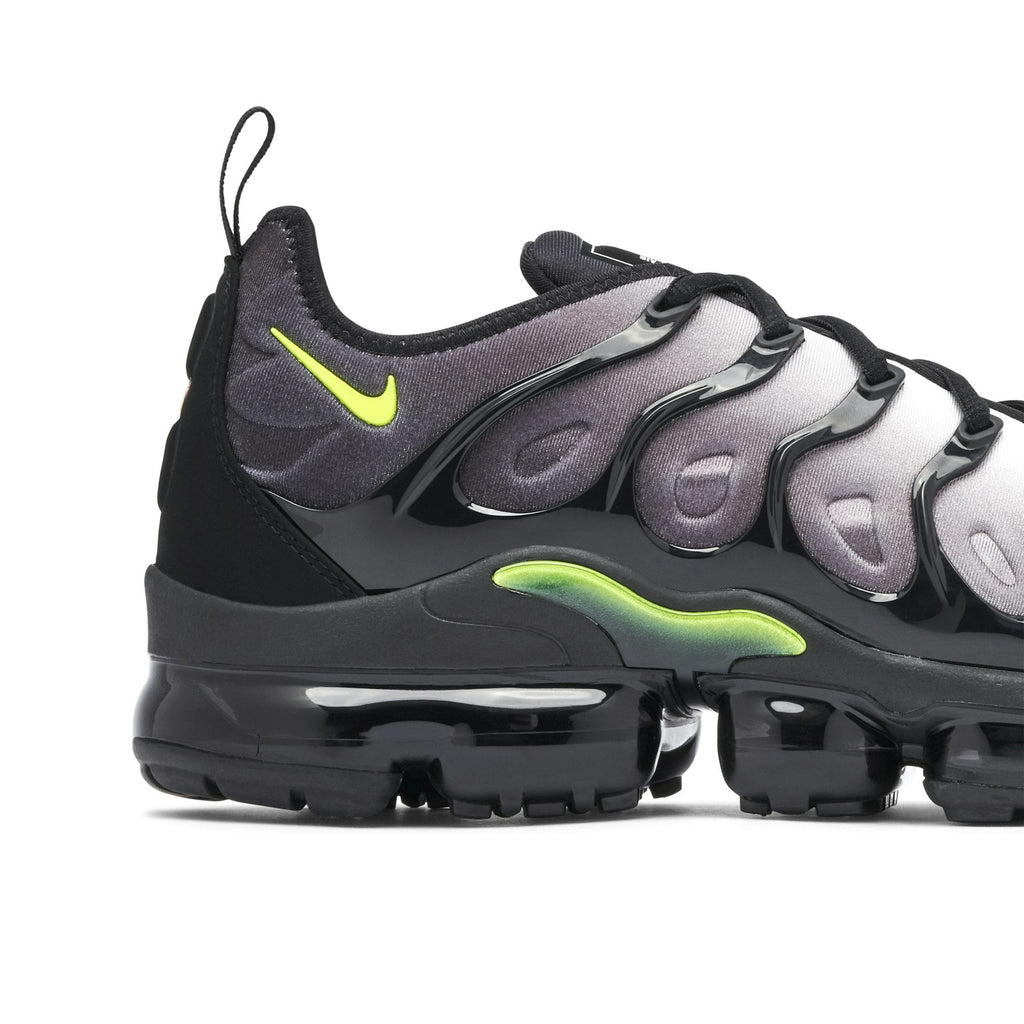 Nike Air VaporMax Plus
"Black Volt"