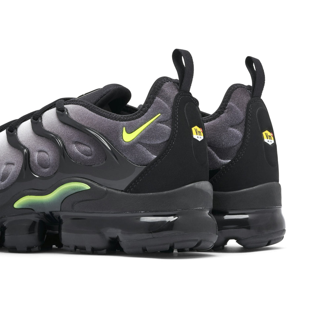 Nike Air VaporMax Plus
"Black Volt"